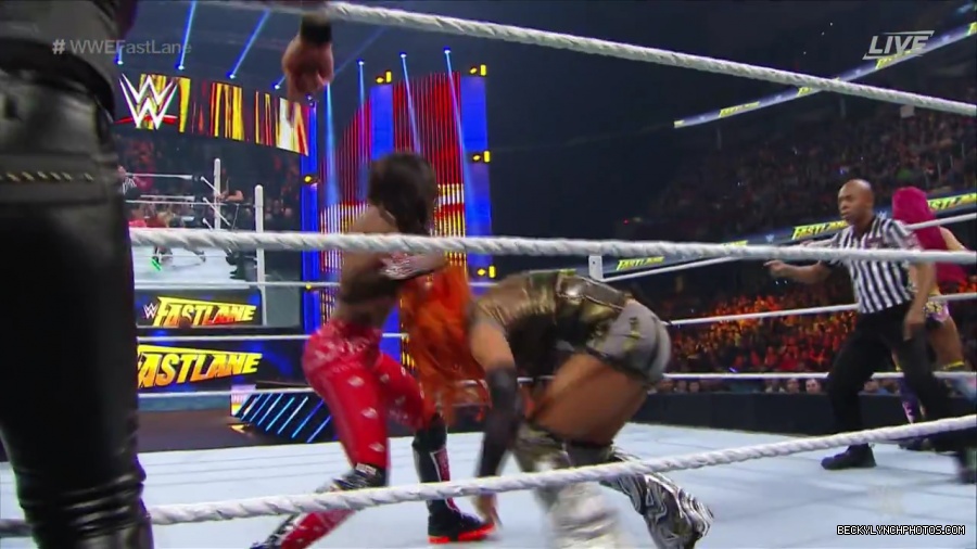 WWE_Fastlane_2016_PPV_720p_WEB_h264-HEEL_mp40854.jpg
