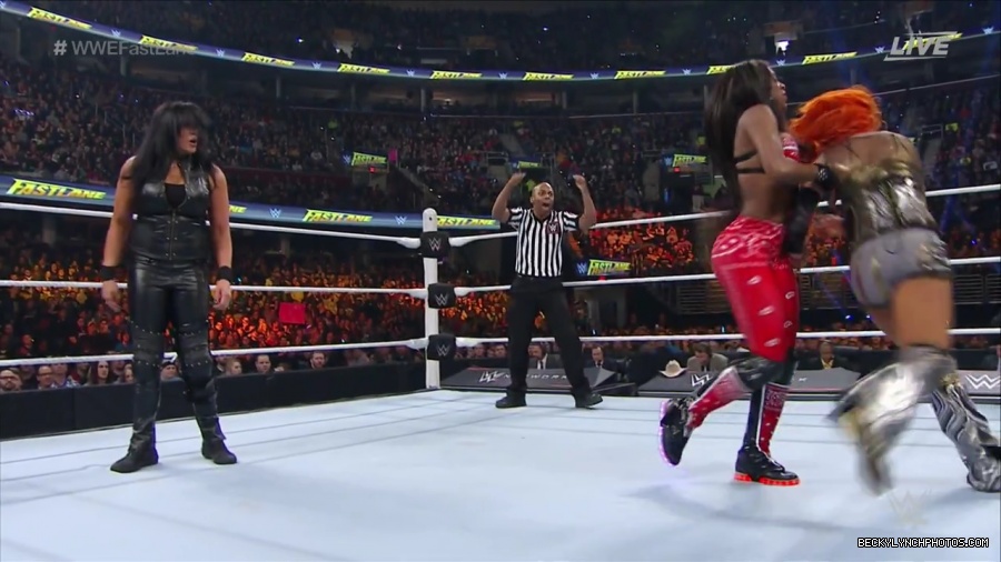 WWE_Fastlane_2016_PPV_720p_WEB_h264-HEEL_mp40867.jpg