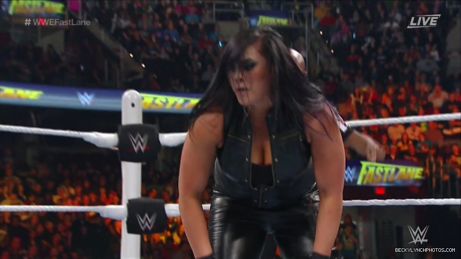 WWE_Fastlane_2016_PPV_720p_WEB_h264-HEEL_mp40872.jpg