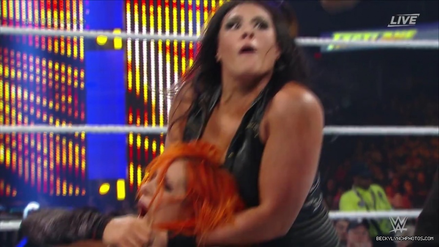 WWE_Fastlane_2016_PPV_720p_WEB_h264-HEEL_mp40891.jpg