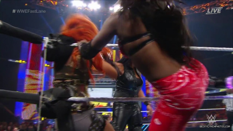WWE_Fastlane_2016_PPV_720p_WEB_h264-HEEL_mp40924.jpg