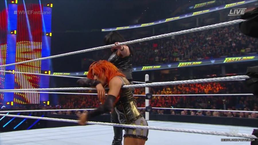 WWE_Fastlane_2016_PPV_720p_WEB_h264-HEEL_mp40932.jpg