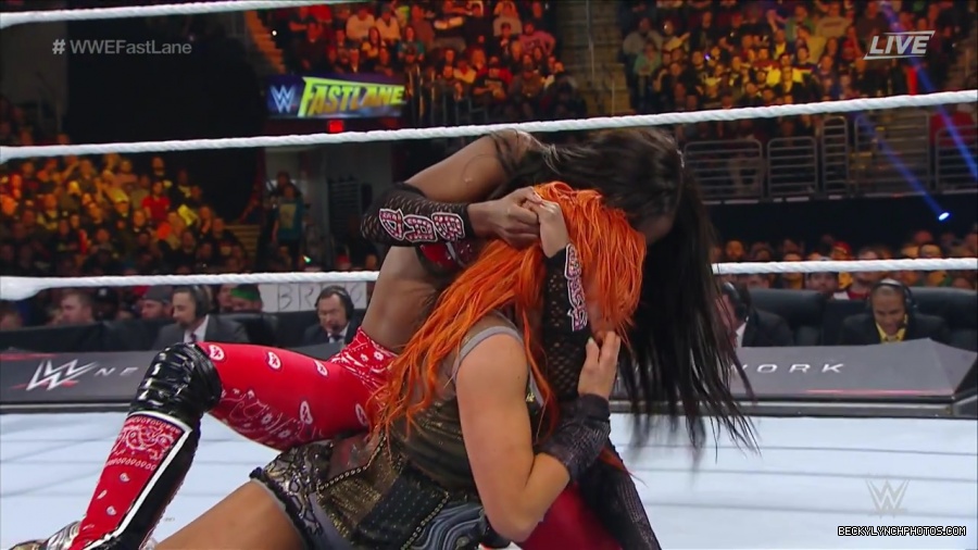 WWE_Fastlane_2016_PPV_720p_WEB_h264-HEEL_mp40966.jpg
