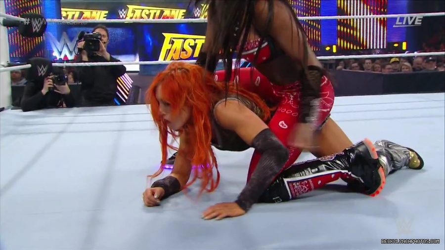 WWE_Fastlane_2016_PPV_720p_WEB_h264-HEEL_mp40981.jpg