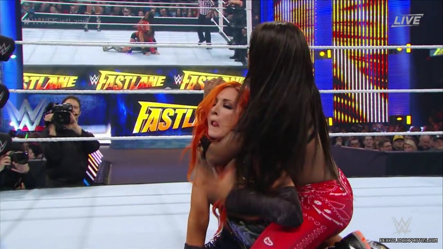 WWE_Fastlane_2016_PPV_720p_WEB_h264-HEEL_mp40982.jpg