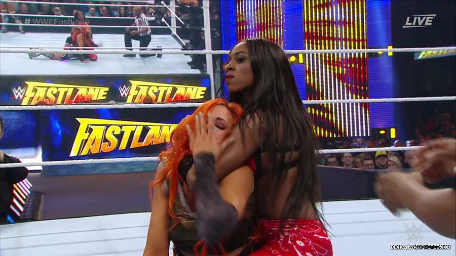 WWE_Fastlane_2016_PPV_720p_WEB_h264-HEEL_mp40983.jpg
