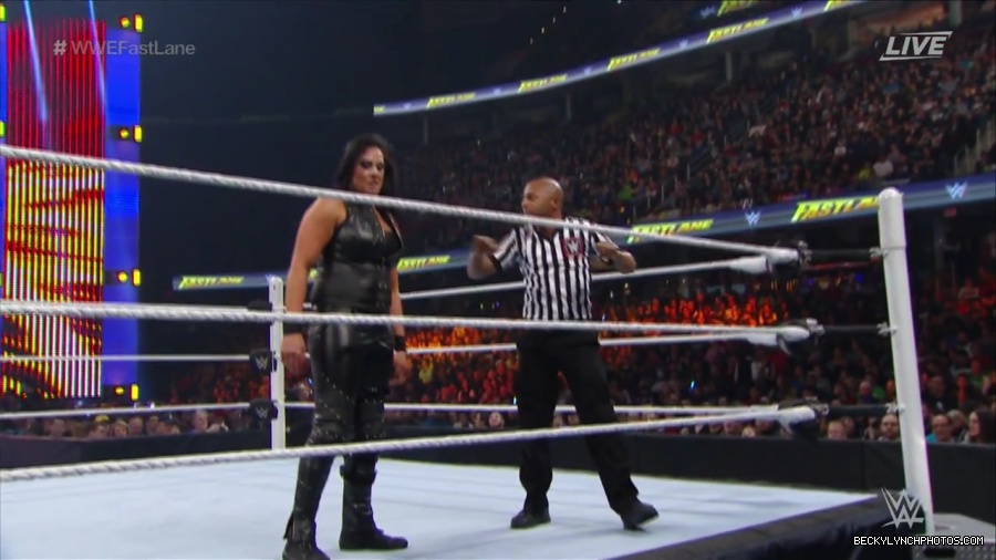 WWE_Fastlane_2016_PPV_720p_WEB_h264-HEEL_mp41072.jpg