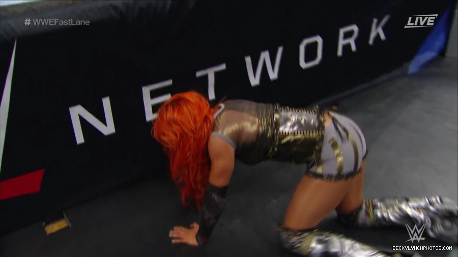 WWE_Fastlane_2016_PPV_720p_WEB_h264-HEEL_mp41074.jpg