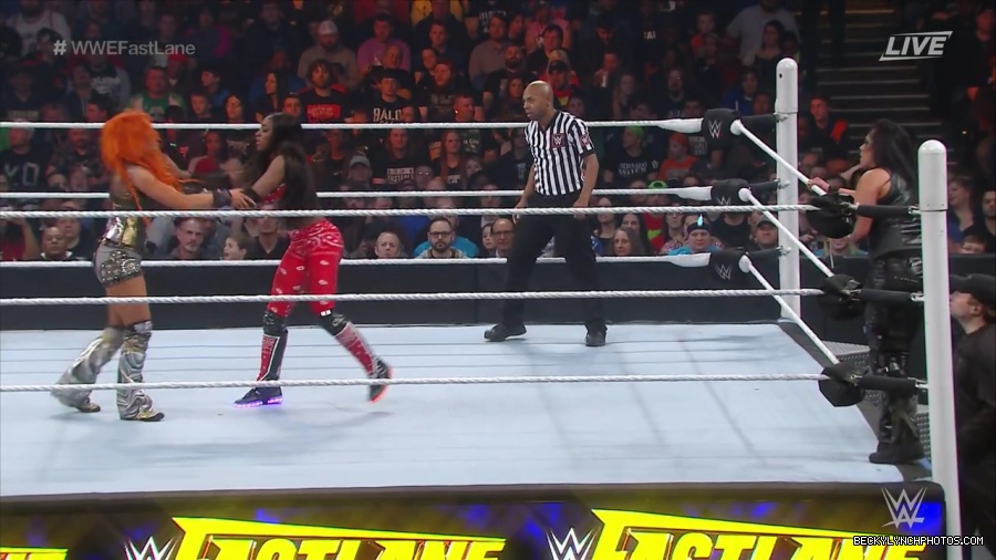 WWE_Fastlane_2016_PPV_720p_WEB_h264-HEEL_mp41089.jpg