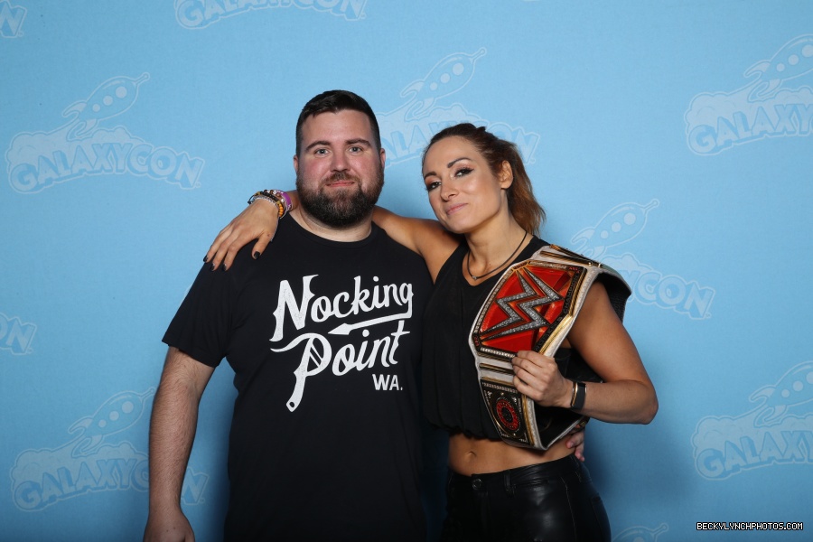 galaxycon-raleigh-2019-becky-lynchphoto-ops_48482088817_o.jpg
