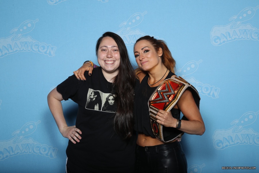 galaxycon-raleigh-2019-becky-lynchphoto-ops_48482125172_o.jpg