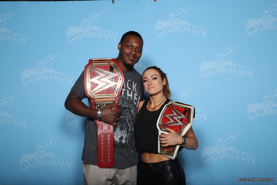 galaxycon-raleigh-2019-becky-lynchphoto-ops_48482132072_o.jpg