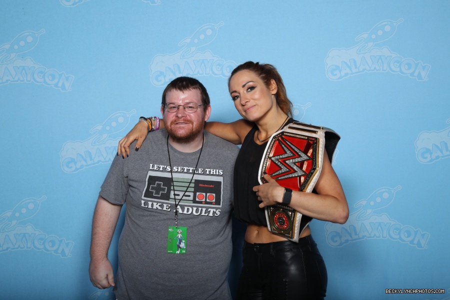 galaxycon-raleigh-2019-becky-lynchphoto-ops_48482144477_o.jpg