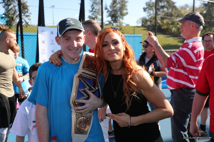 becky-lynch-and-fan_31736636528_o.jpg