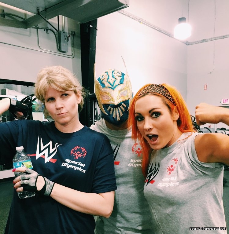 BeckyLynchWWE-0747557705712283648-20160627_173020-img1.jpg