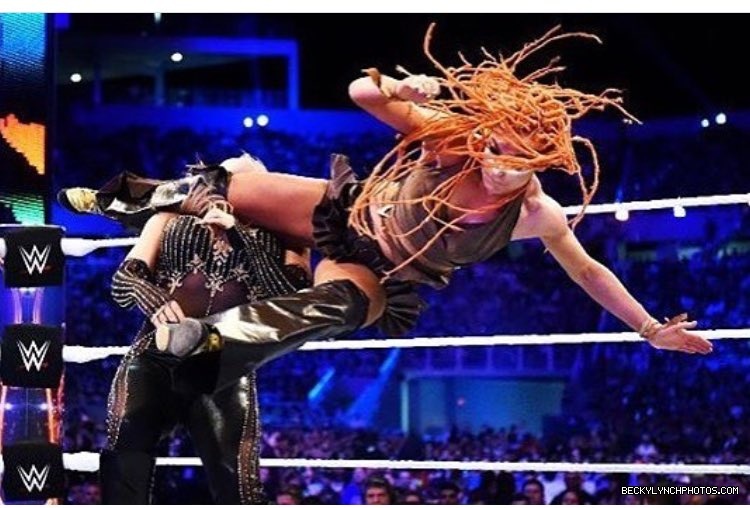 BeckyLynchWWE-0862685970558324736-20170511_100857-img1.jpg