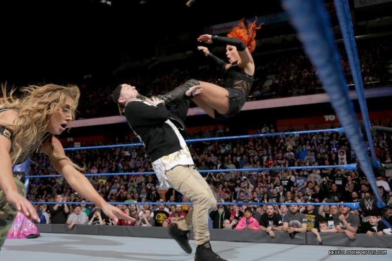 BeckyLynchWWE-0926871721088602112-20171104_130013-img1.jpg
