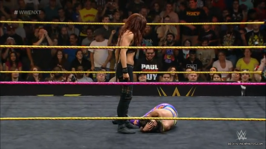BeckyLynchWWE-0525614164572905472-20141024_064556-img1.png