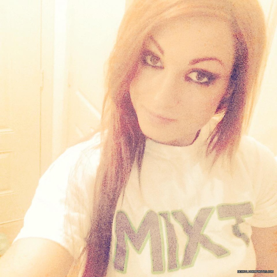 BeckyLynchWWE-0583103770143383552-20150331_220907-img1.jpg