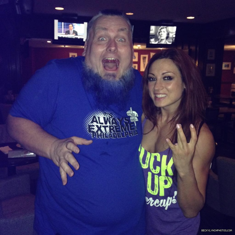 BeckyLynchWWE-0599068501417041920-20150514_232715-img1.jpg