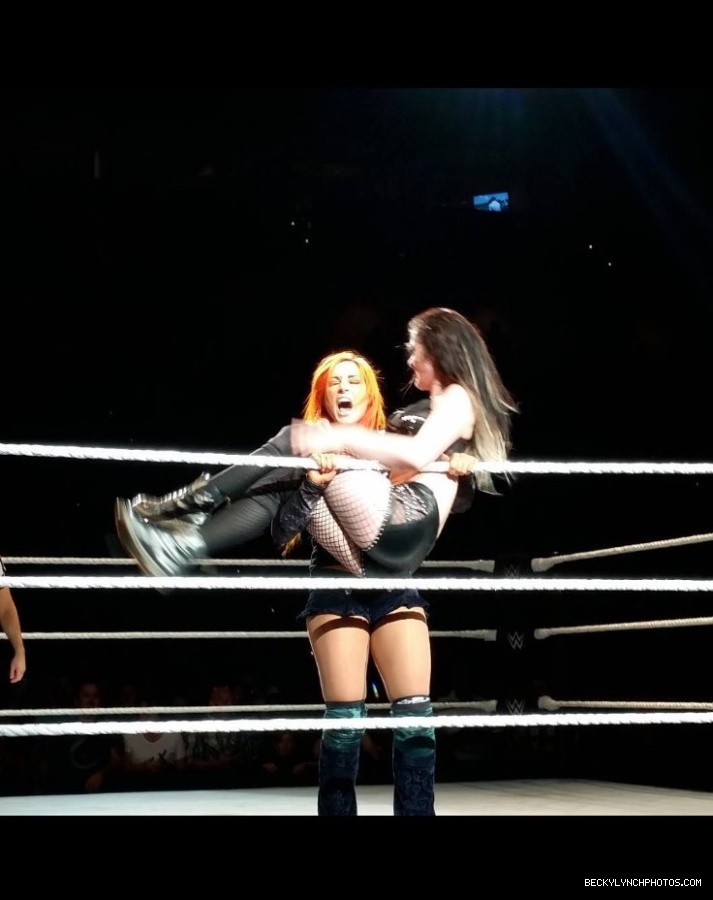 BeckyLynchWWE-0747237425064345600-20160626_201739-img1.jpg