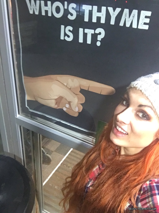 BeckyLynchWWE-0823374311884984320-20170122_213828-img1.jpg