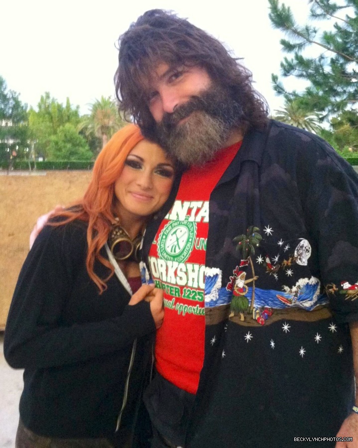 BeckyLynchWWE-0854927077694484480-20170420_001753-img1.jpg