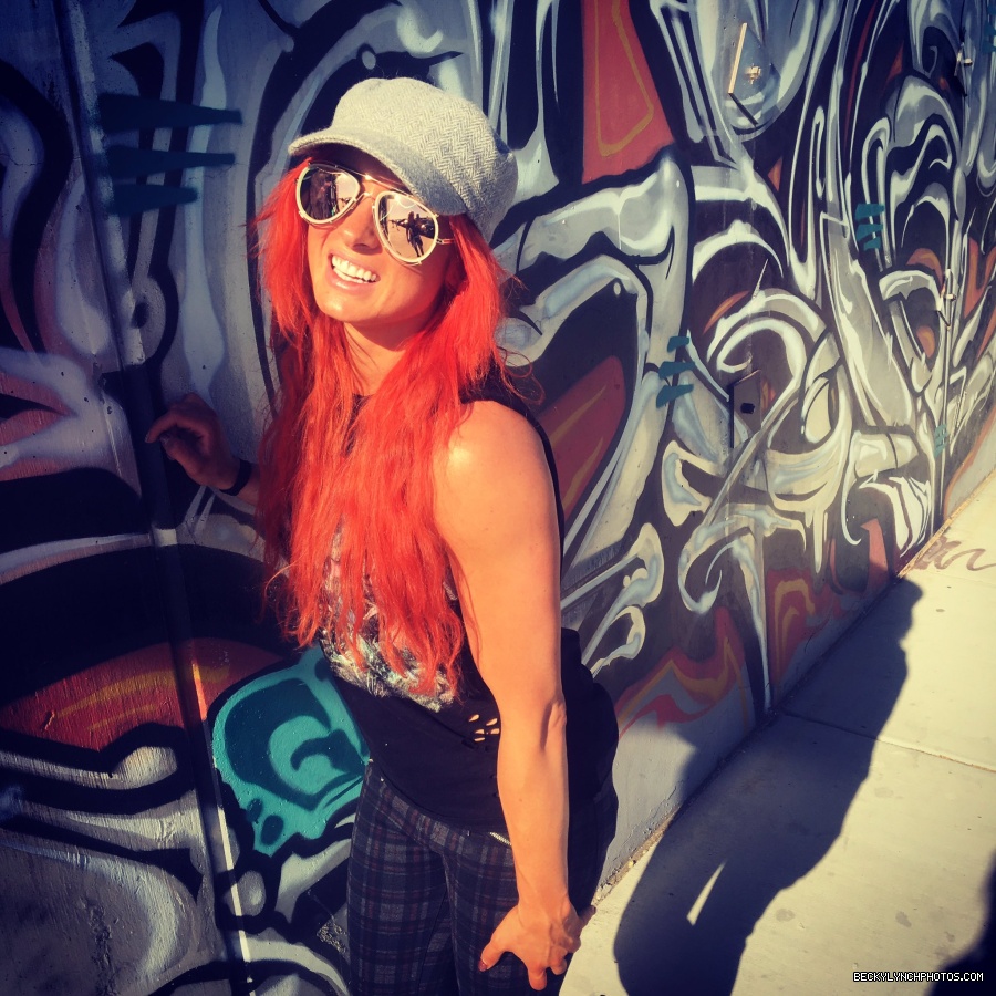 BeckyLynchWWE-0859204250915688448-20170501_193351-img1.jpg