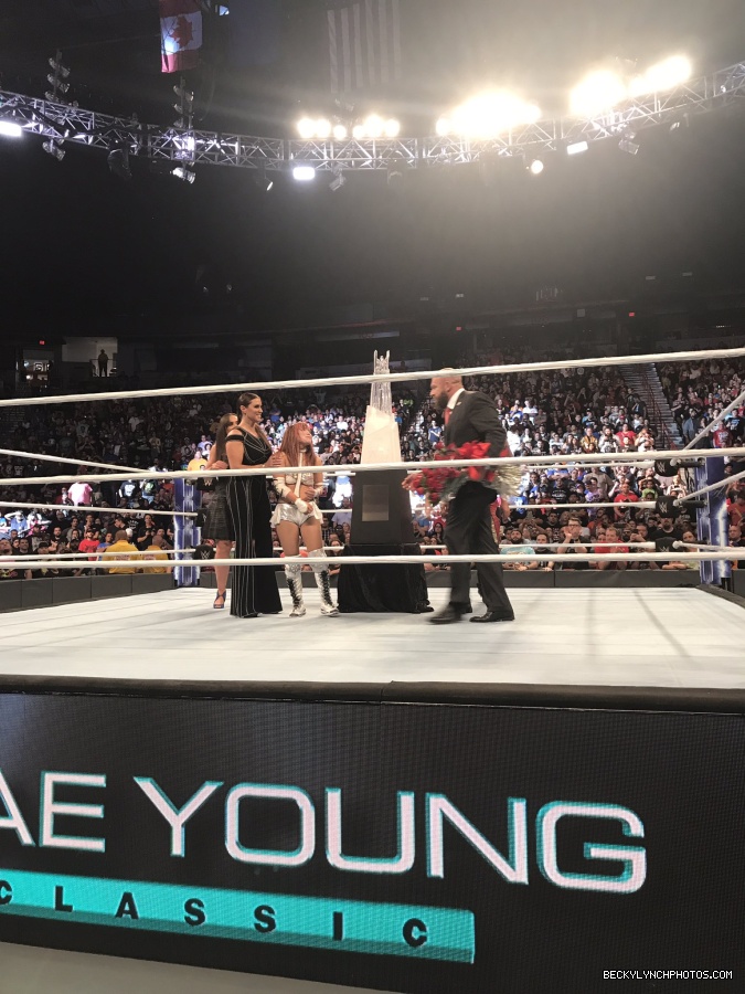 BeckyLynchWWE-0907803683869515776-20170912_221039-img1.jpg