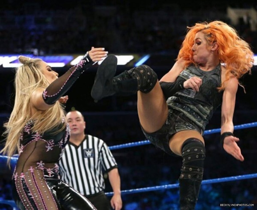 BeckyLynchWWE-0917137174537162753-20171008_161836-img1.jpg