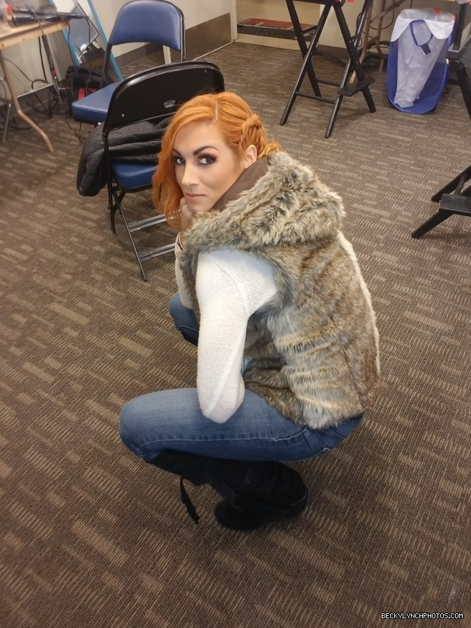 BeckyLynchWWE-0950911643378176000-20180109_200617-img1.jpg
