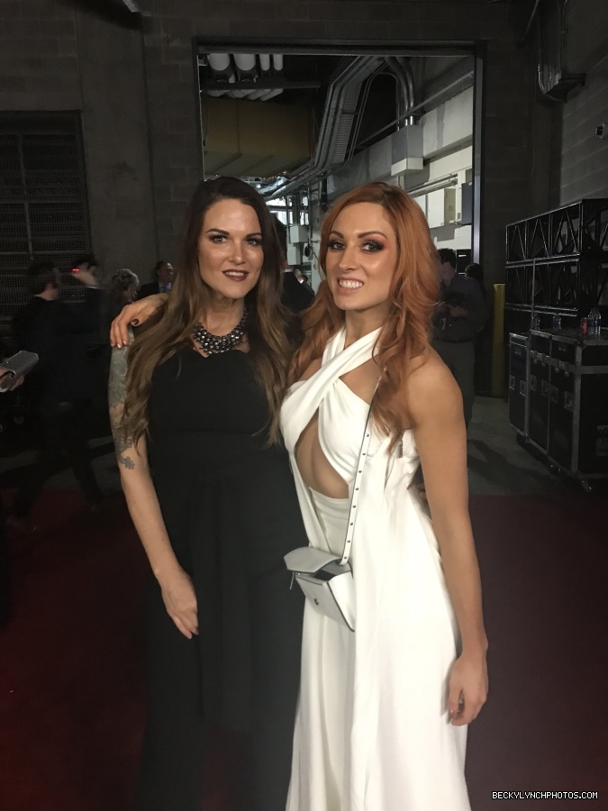 BeckyLynchWWE-0982482195163107328-20180406_235623-img2.jpg