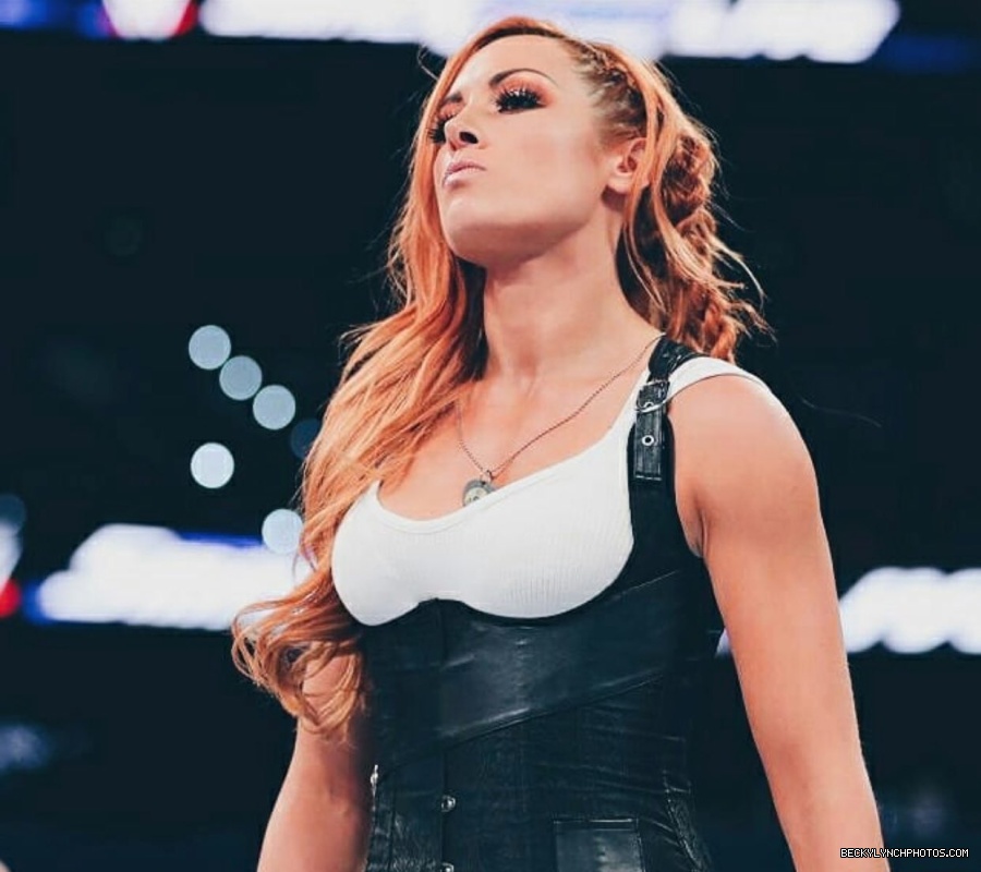 BeckyLynchWWE-1024497755249684480-20180731_223113-img1.jpg