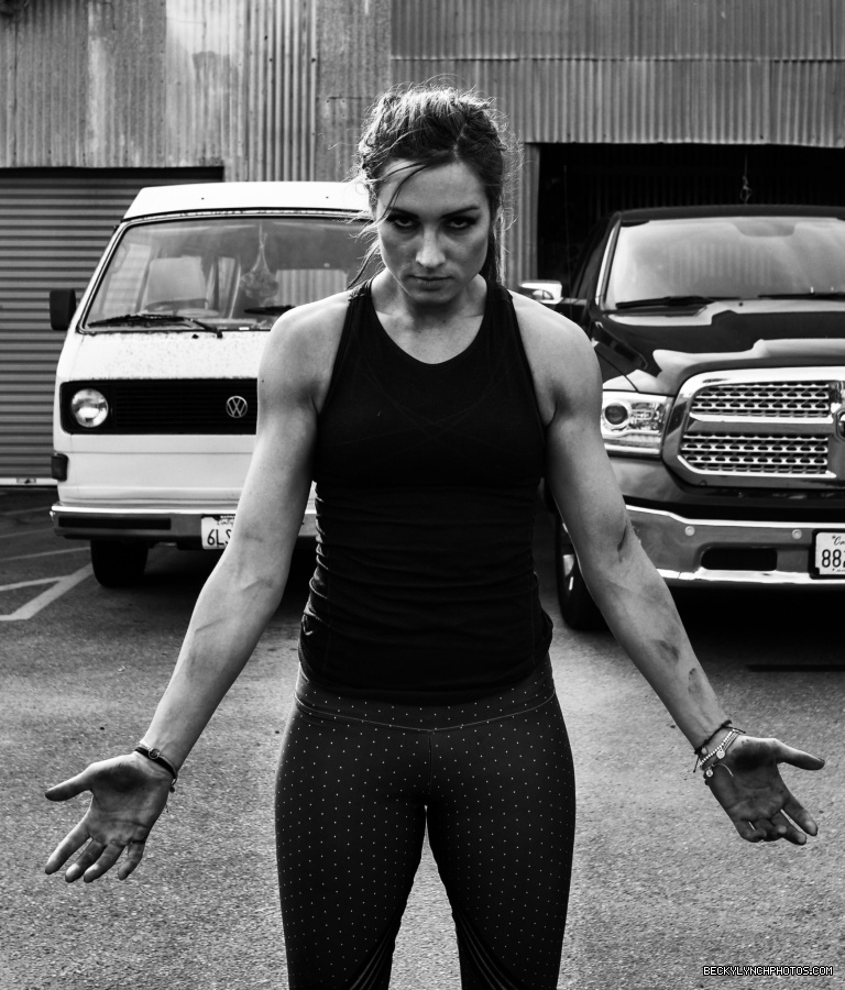 BeckyLynchWWE-1072979658113802242-20181212_162100-img1.jpg
