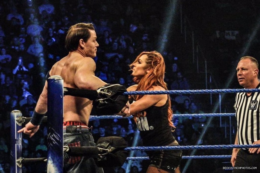 BeckyLynchWWE-1080293849929400320-20190101_204459-img1.jpg