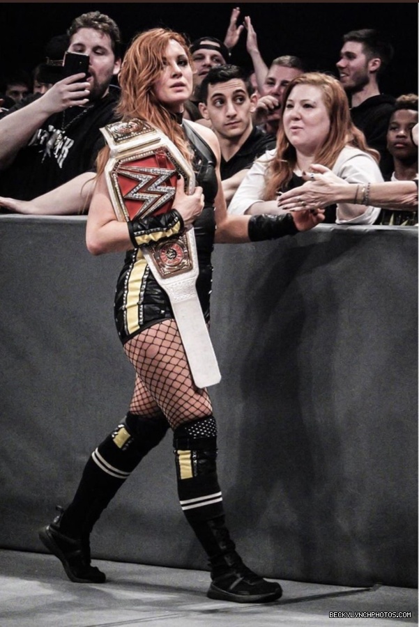 BeckyLynchWWE-1130836423165337600-20190521_090307-img1.jpg