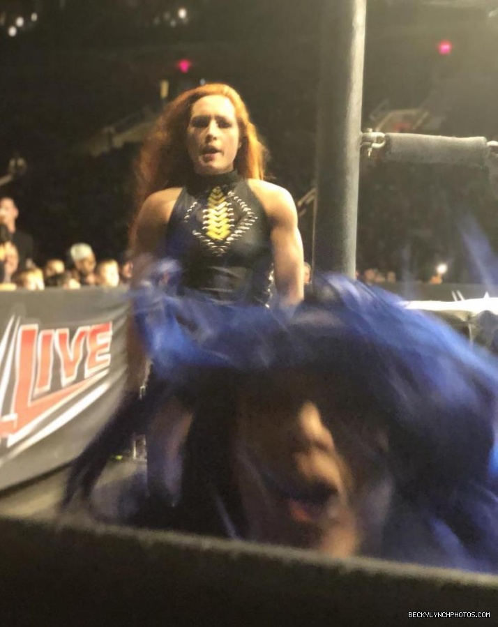 BeckyLynchWWE-1175624091753156608-20190921_231320-img1.jpg
