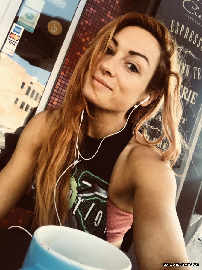 BeckyLynchWWE-1185234638194823169-20191018_114212-img1.jpg