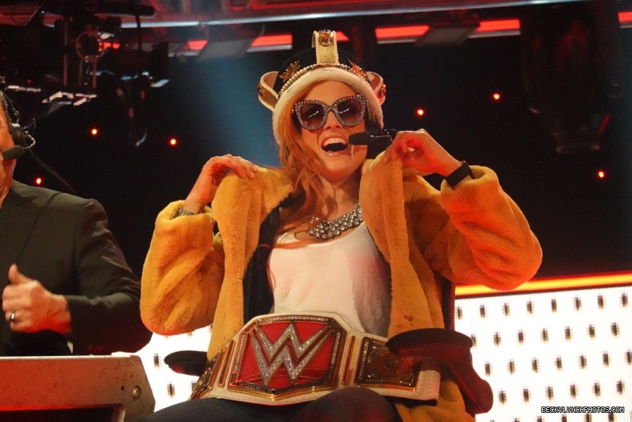 BeckyLynchWWE-1234890548751863808-20200303_111704-img1.jpg