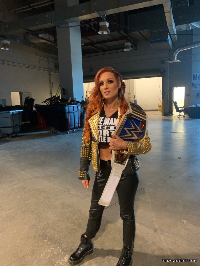 BeckyLynchWWE-1431401321010274308-20210827_184043-img1.jpg