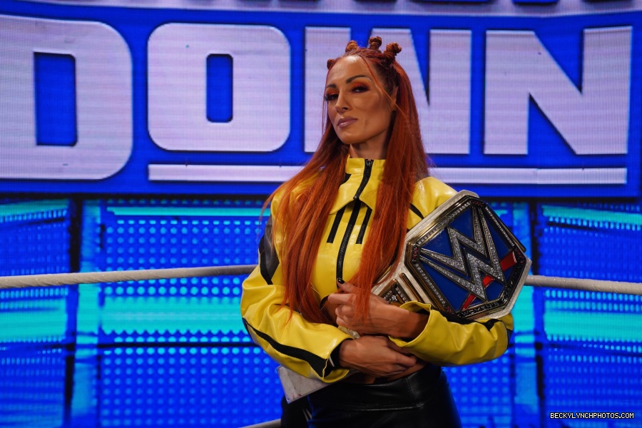 BeckyLynchWWE-1439083108595343364-20210917_232524-img1.jpg