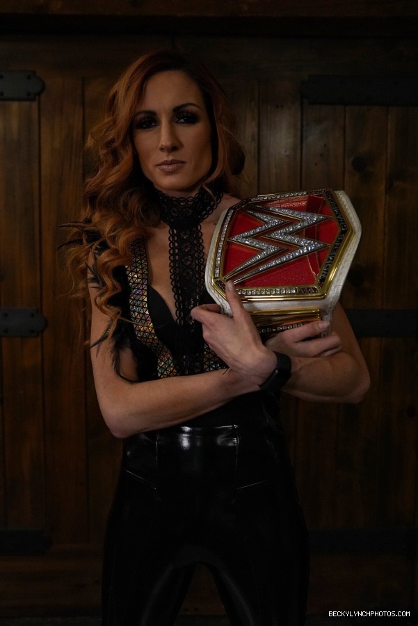 BeckyLynchWWE-1490921717711392768-20220207_233332-img1.jpg