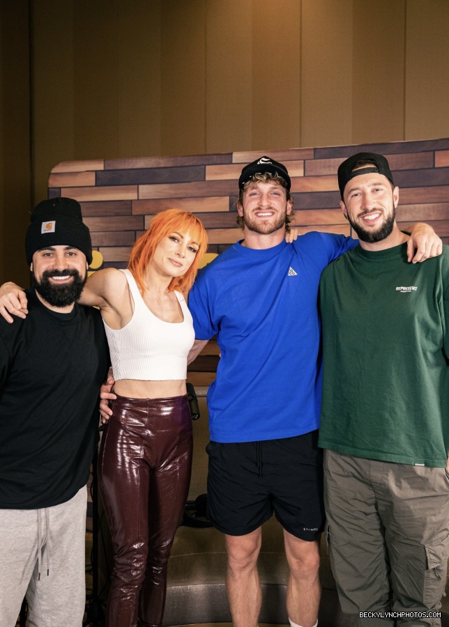 BeckyLynchWWE-1511452952757743625-20220405_161720-img1.jpg