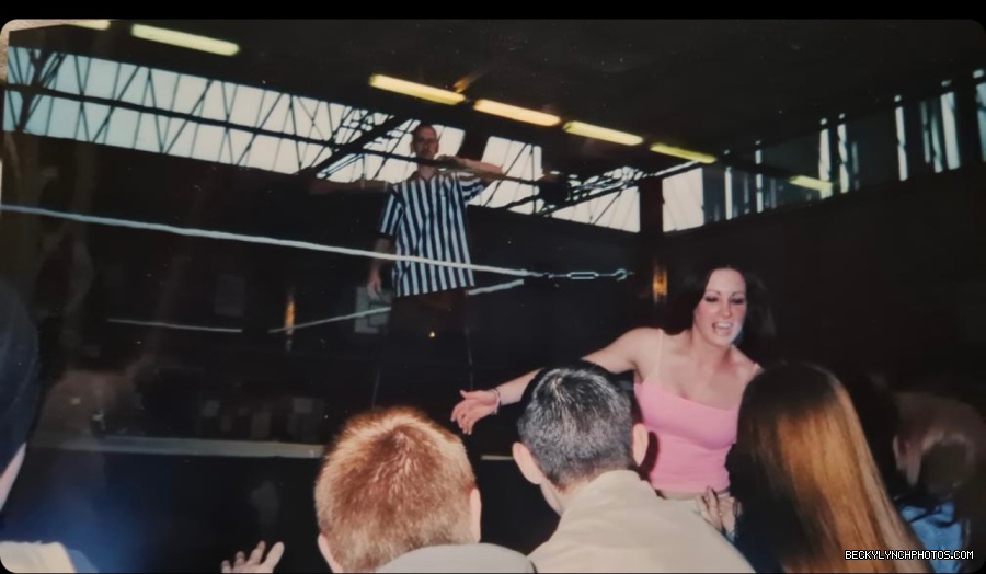 BeckyLynchWWE-1511537733025480706-20220405_215413-img2.jpg