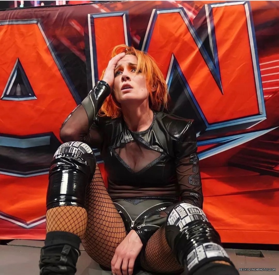 BeckyLynchWWE-1540447397314191360-20220624_163054-img1.jpg
