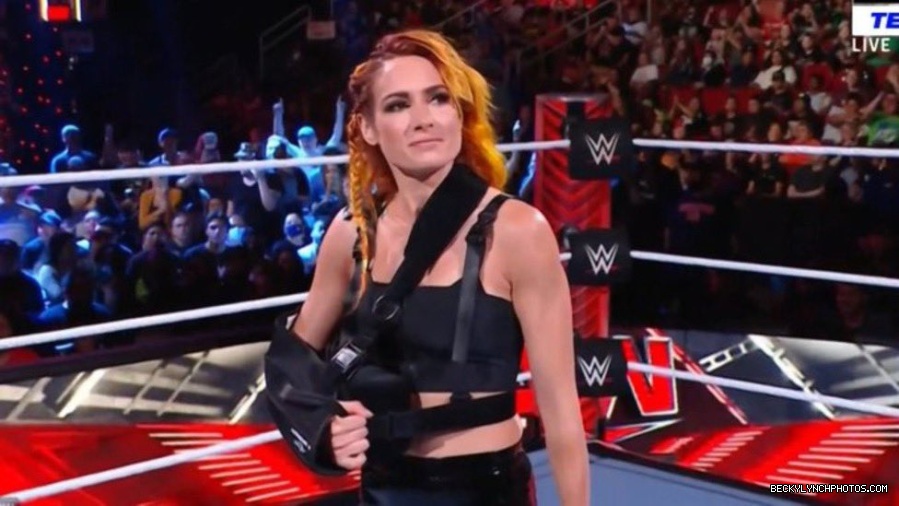BeckyLynchWWE-1554289194306093058-20220801_211315-img1.jpg