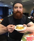 BeckyLynchWWE-0732353147197394944-20160516_183251-img1.jpg