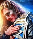 BeckyLynchWWE-1069032117743570944-20181201_185453-img1.jpg