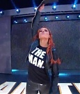 BeckyLynchWWE-1069739822359764995-20181203_174703-img1.jpg