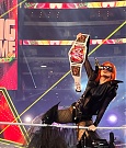 BeckyLynchWWE-1511538612600393730-20220405_215742-img1.jpg